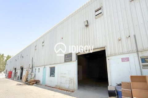 Almacén en Dubai, 11152.8 m², № 121132