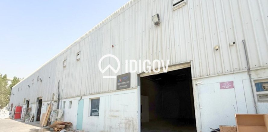 Almacén en Dubai, 11152.8 m², № 121132
