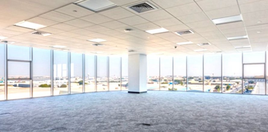 Office in Umm Ramool, Dubai 76 sq.m. № 139487