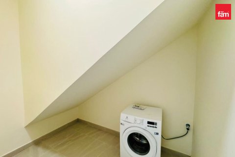Townhouse in Dubai 4 bedrooms, 144 sq.m. № 139489 - photo 8