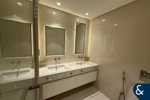 Apartment in EMAAR Beachfront, Dubai Harbour, Dubai 3 bedrooms, 180 sq.m. № 76573 - photo 12