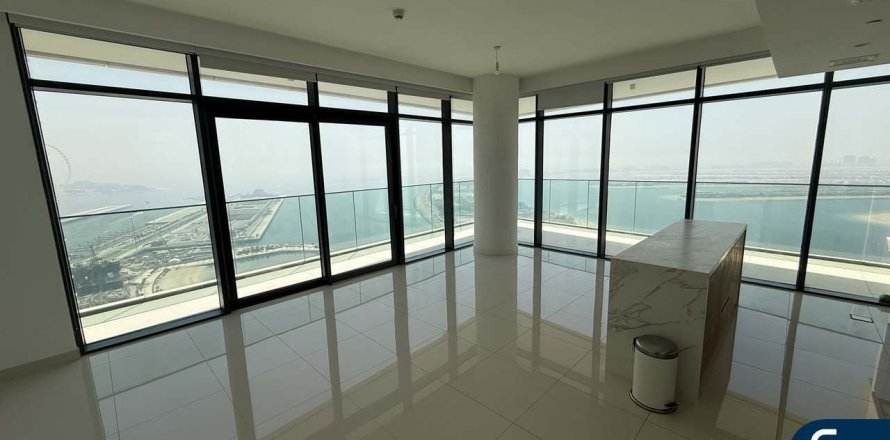 Apartment in EMAAR Beachfront, Dubai Harbour, Dubai 3 bedrooms, 180 sq.m. № 76573