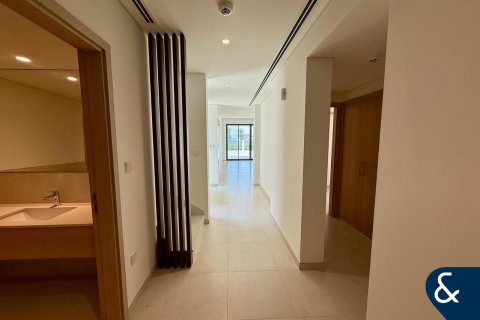 Снять в аренду виллу в Caya, Arabian Ranches 3, Дубай: 3 спальни, 312м², № 76572 - фото 3