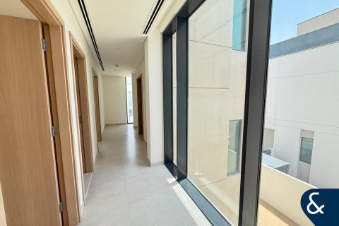 Снять в аренду виллу в Caya, Arabian Ranches 3, Дубай: 3 спальни, 312м², № 76572 - фото 6