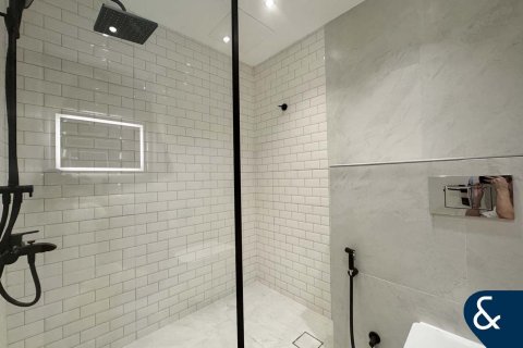 Apartment in Dubai Marina, Dubai 3 bedrooms, 205 sq.m. № 76574 - photo 7