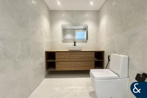 Apartment in Dubai Marina, Dubai 3 bedrooms, 205 sq.m. № 76574 - photo 23