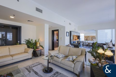 Penthouse in Al Majara, Dubai Marina, Dubai 3 bedrooms, 233 sq.m. № 76561 - photo 3