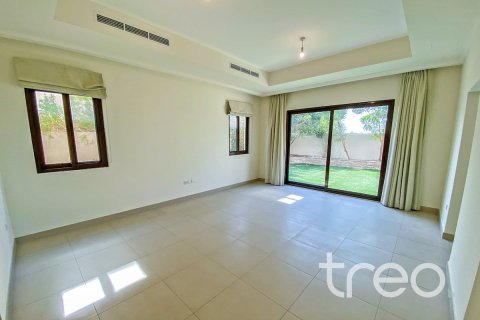 Villa in Lila, Arabian Ranches 2, Dubai 4 bedrooms, 300.45 sq.m. № 119782 - photo 3