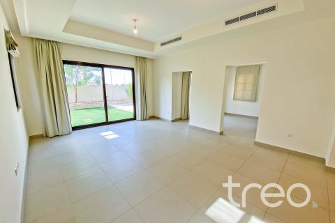 Villa in Lila, Arabian Ranches 2, Dubai 4 bedrooms, 300.45 sq.m. № 119782 - photo 2