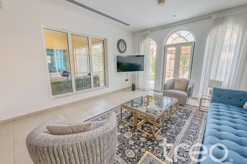 Villa à Legacy, Jumeirah Park, Dubai, 3 chambres, 284.56 m², № 119780 - photo 2