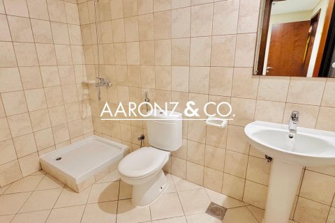 Apartment in Jumeirah Beach Residence, Dubai 3 bedrooms, 242 sq.m. № 99785 - photo 10