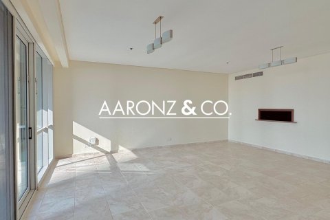 Apartment in Jumeirah Beach Residence, Dubai 3 bedrooms, 242 sq.m. № 99785 - photo 25