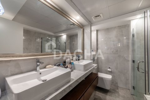 Купить квартиру в Emaar 6 Towers, Дубай Марина, Дубай: 3 спальни, 218м², № 105084 - фото 17