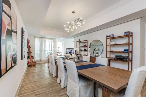 Купить квартиру в Emaar 6 Towers, Дубай Марина, Дубай: 3 спальни, 218м², № 105084 - фото 13