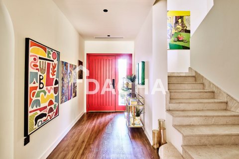 Villa en Jumeirah Village Triangle, Dubai, 2 dormitorios, 280 m², № 105089 - foto 7