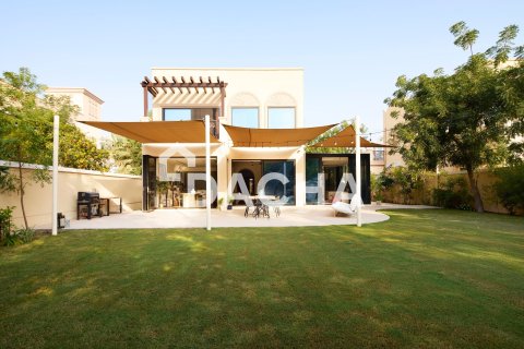 Villa en Jumeirah Village Triangle, Dubai, 2 dormitorios, 280 m², № 105089 - foto 29