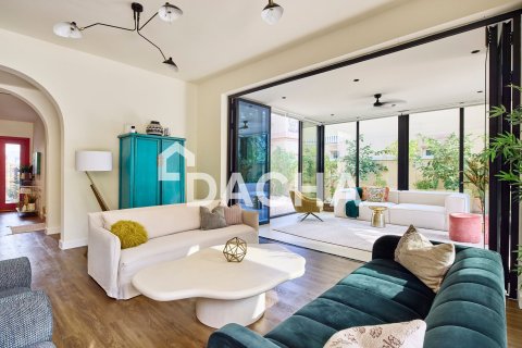 Villa en Jumeirah Village Triangle, Dubai, 2 dormitorios, 280 m², № 105089 - foto 18