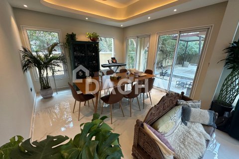 Villa à Jumeirah Village Triangle, Dubai, 4 chambres, 250 m², № 105088 - photo 10