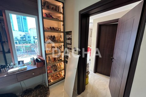 Villa à Jumeirah Village Triangle, Dubai, 4 chambres, 250 m², № 105088 - photo 3