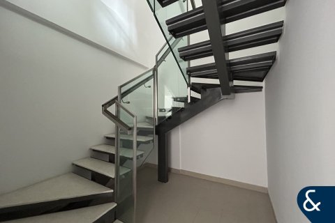 Apartment in Motor City, Dubai 3 bedrooms, 209 sq.m. № 98410 - photo 10