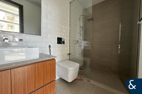 Apartment in Motor City, Dubai 3 bedrooms, 209 sq.m. № 98410 - photo 8