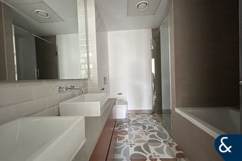 Apartment in Motor City, Dubai 3 bedrooms, 209 sq.m. № 98410 - photo 18