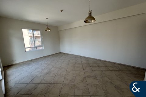 Apartment in Motor City, Dubai 3 bedrooms, 202 sq.m. № 98412 - photo 3