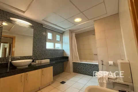 Apartment in Palm Jumeirah, Dubai 3 bedrooms, 206 sq.m. № 122854 - photo 9