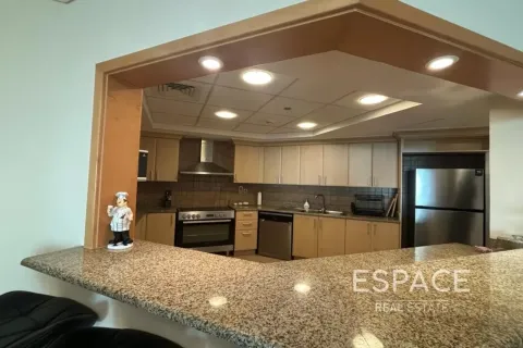 Apartment in Palm Jumeirah, Dubai 3 bedrooms, 206 sq.m. № 122854 - photo 4