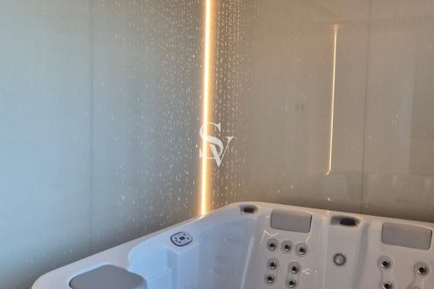 Appartement à Business Bay, Dubai, 1 chambre, 67 m², № 113239 - photo 16