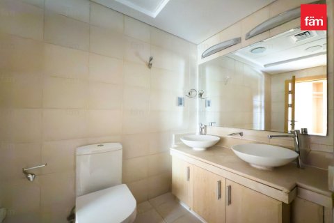 Apartment in Palm Jumeirah, Dubai 2 bedrooms, 144.1 sq.m. № 70492 - photo 12