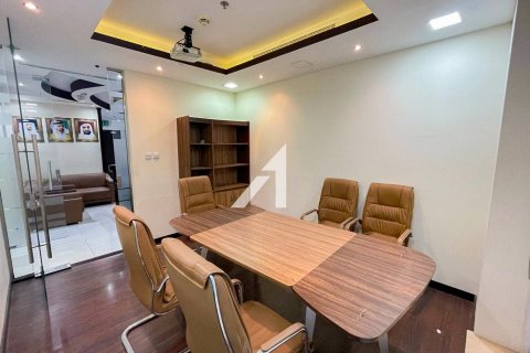 Oficina en Sheikh Zayed Road, Dubai, 98 m², № 100468 - foto 15
