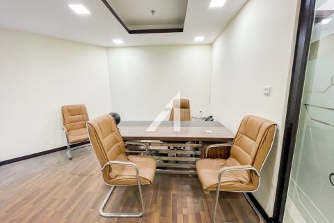 Oficina en Sheikh Zayed Road, Dubai, 98 m², № 100468 - foto 14