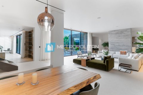 Villa in Pearl Jumeirah, Jumeirah, Dubai 5 bedrooms, 892 sq.m. № 73765 - photo 6