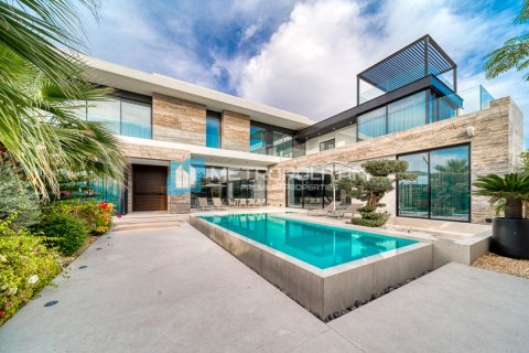 Villa in Pearl Jumeirah, Jumeirah, Dubai 5 bedrooms, 892 sq.m. № 73765 - photo 1