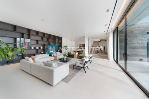 Villa in Pearl Jumeirah, Jumeirah, Dubai 5 bedrooms, 892 sq.m. № 73765 - photo 2