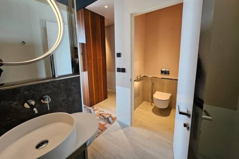Apartment in Business Bay, Dubai 2 bedrooms, 81 sq.m. № 56499 - photo 17
