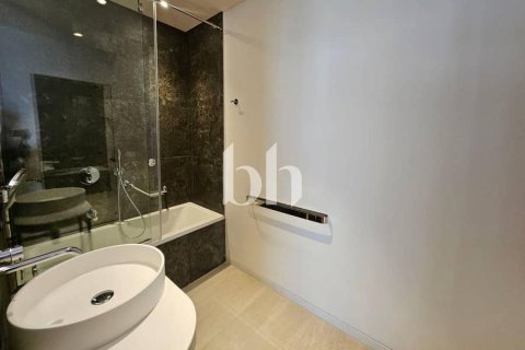 Apartment in Business Bay, Dubai 2 bedrooms, 81 sq.m. № 56499 - photo 20