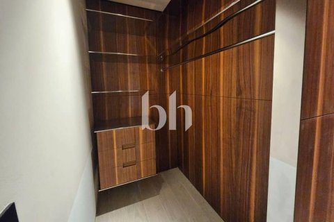 Apartment in Business Bay, Dubai 2 bedrooms, 81 sq.m. № 56499 - photo 16