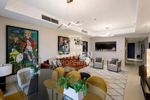 Apartamento en The Crescent, Palm Jumeirah, Dubai, 2 dormitorios, 206.24 m², № 142886