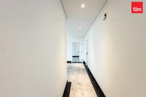 Купить квартиру в Бизнес-Бэе, Дубай: 2 спальни, 195.4м², № 12026 - фото 17