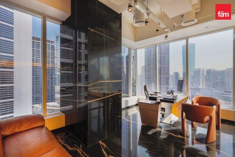 Купить офис в Бизнес-Бэе, Дубай: 155.6м², № 16595 - фото 9