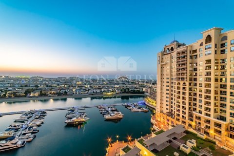 Apartment in Palm Jumeirah, Dubai 2 bedrooms, 165 sq.m. № 61372 - photo 3