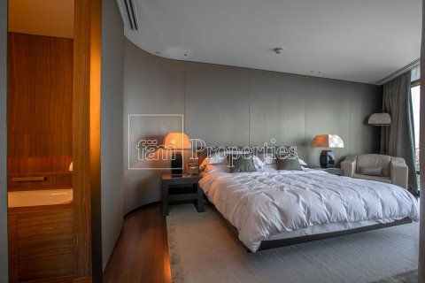 Apartment in Downtown Dubai (Downtown Burj Dubai), Dubai 1 bedroom, 97.6 sq.m. № 113552 - photo 10