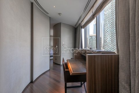 Apartment in Downtown Dubai (Downtown Burj Dubai), Dubai 1 bedroom, 97.6 sq.m. № 113552 - photo 6