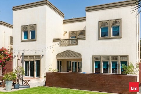 فيلا في Jumeirah Park, دبي 3 غرف نوم, 680 م² رقم 113551
