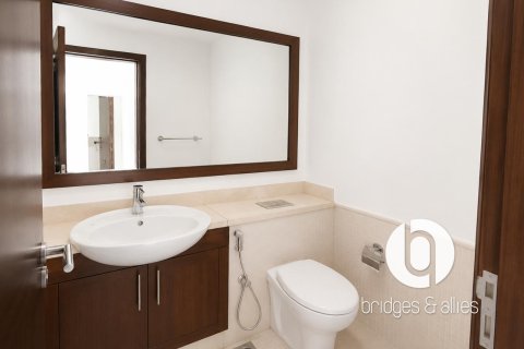 Apartamento en Downtown Dubai (Downtown Burj Dubai), Dubai, 1 dormitorio, 87 m², № 111230 - foto 2