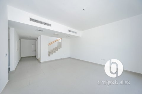 Villa en Dubai Hills Estate, Dubai, 3 dormitorios, 209 m², № 111229 - foto 3