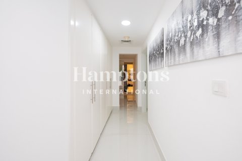 Apartamento en Emirates Crown, Dubai Marina, Dubai, 3 dormitorios, 360.46364000 m², № 111224 - foto 5