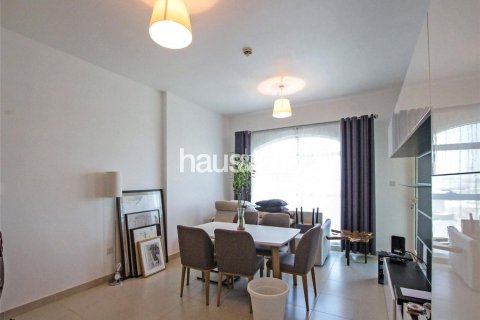 Apartment in The Views, Dubai 1 bedroom, 68 sq.m. № 44527 - photo 2